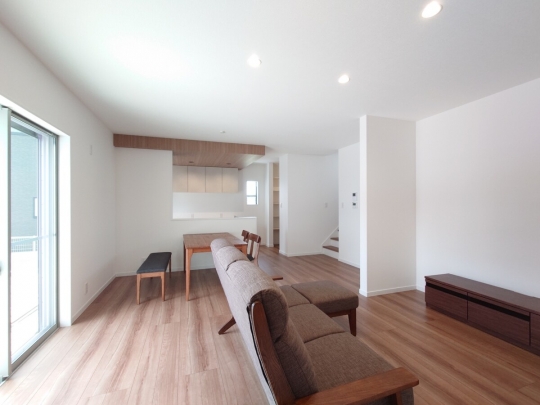 株式会社ストライズホーム