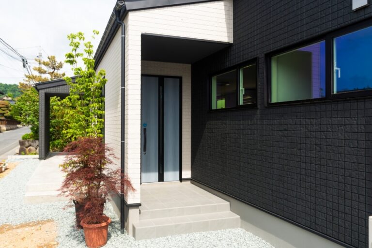 【新築】フォレスト・ホーム 角地につき開放感あり